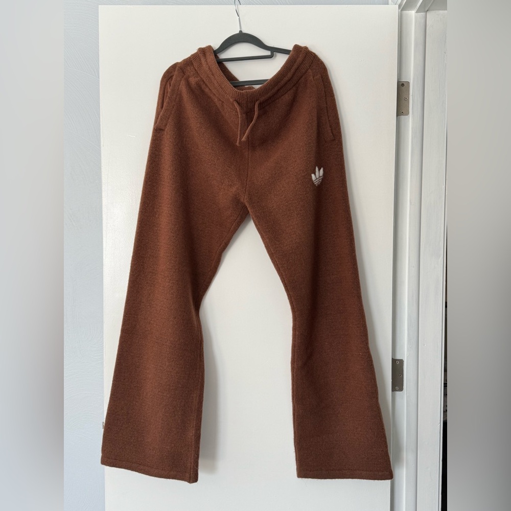 Adidas women’s dept knitted Sweatpants